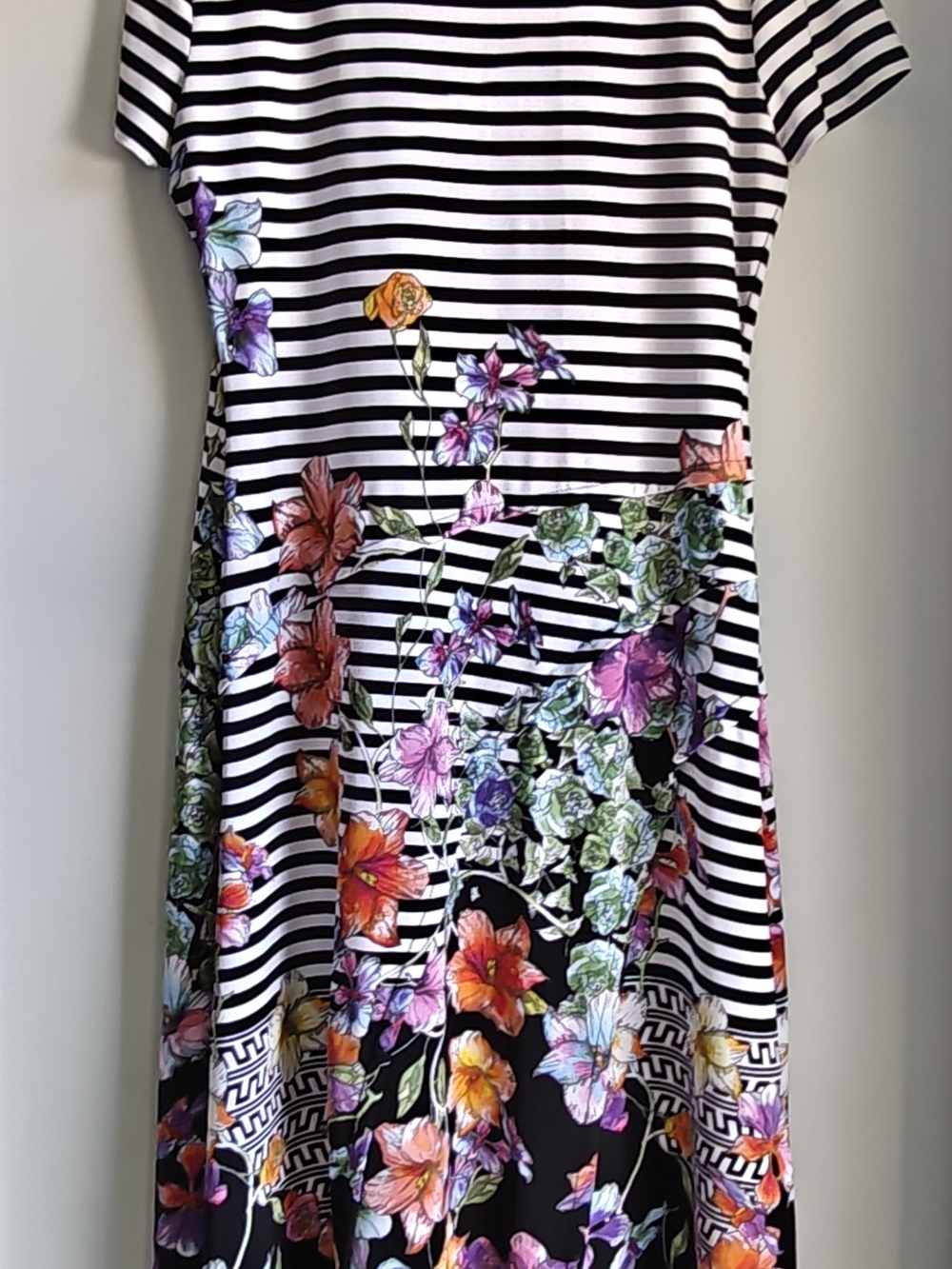 Trulli Women's Black & White Striped Floral Long Dress Size XL - Picture 13 of 13